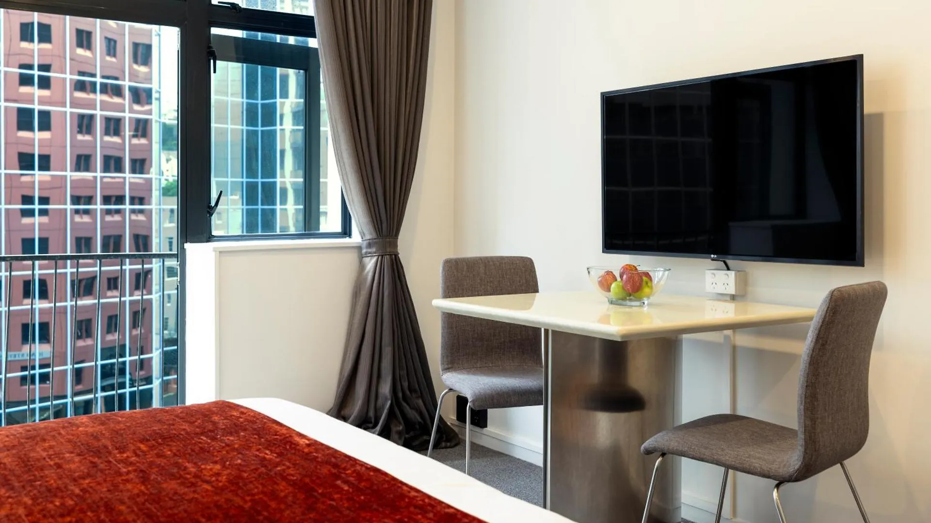 Quest On The Terrace Serviced Apartments Wellington Aparthotel